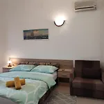 Apartment Superior, Vorgesetzter Tera With 3 And 2 Bathrooms, Sea View 100-150m To Dramalj