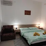 Superior, Vorgesetzter Tera With 3 And 2 Bathrooms, Sea View 100-150m To