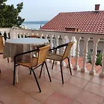 Apartment Superior, Vorgesetzter Tera With 3 And 2 Bathrooms, Sea View 100-150m To Dramalj