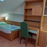Superior, Vorgesetzter Tera With 3 And 2 Bathrooms, Sea View 100-150m To *