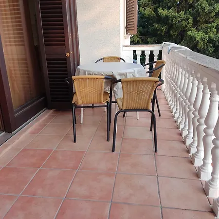 Superior, Vorgesetzter Tera 2 Bathrooms, Sea View 100-150m To Beach Apartment *