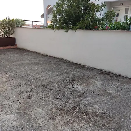 Superior, Vorgesetzter Tera 2 Bathrooms, Sea View 100-150m To Beach *