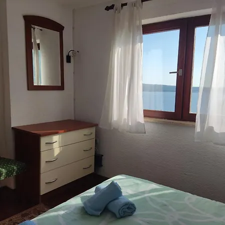 Apartment Superior, Vorgesetzter Tera 2 Bathrooms, Sea View 100-150m To Beach Dramalj